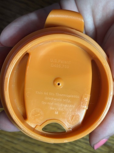 2013 Starbucks Plastikbecher Singapore Orange mit Flip Top Deckel, 12oz - Bild 10 von 12