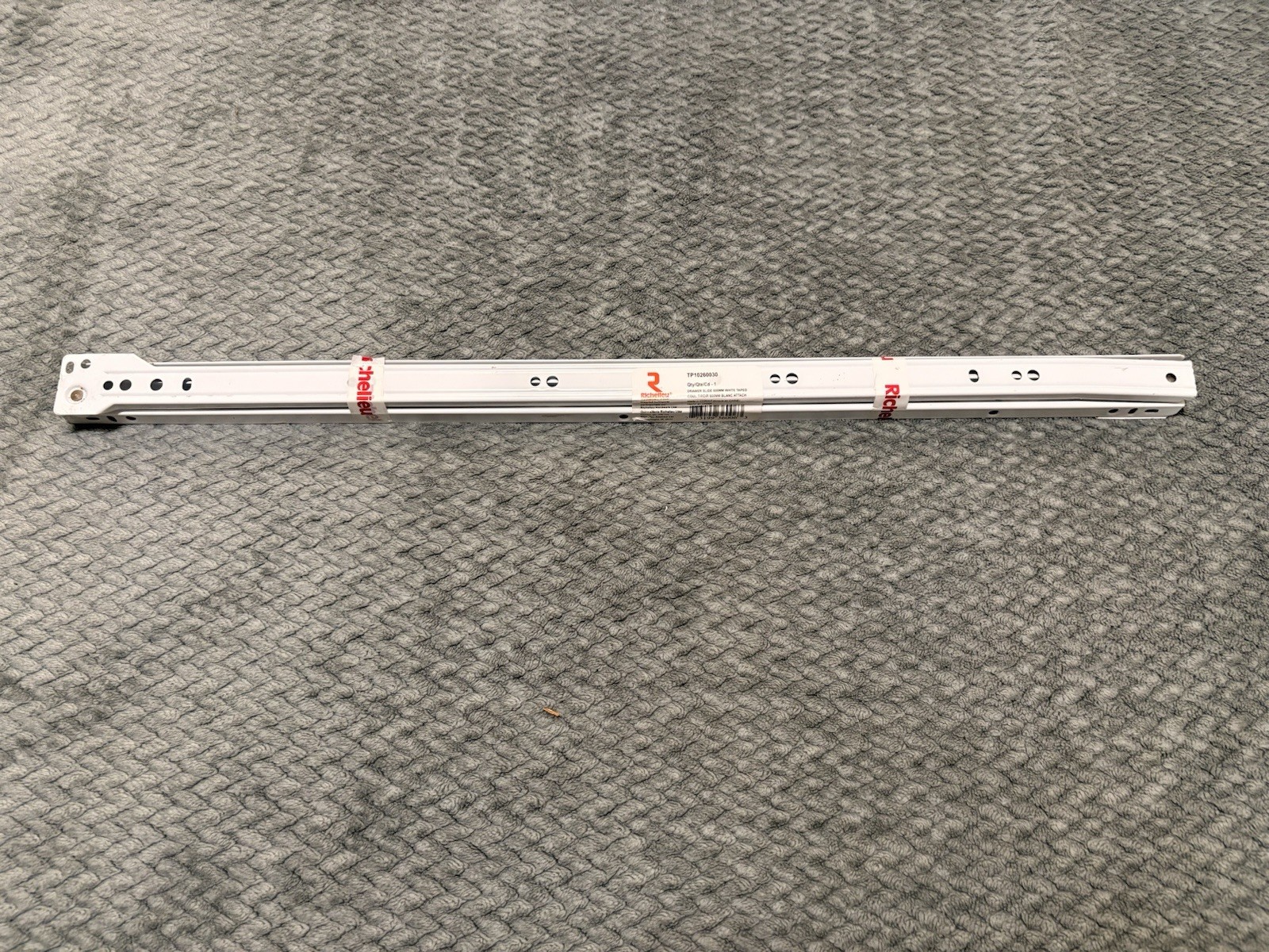 Richelieu Euro Slide 24&rdquo; Side Mount Drawer Slide Pair White TU10260030 New
