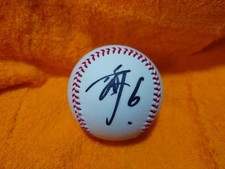 Sakamoto Hayato Signed Baseball Yomiuri Giants Autographed Ball Used Condition