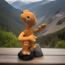 Vintage Universal Studios E.T. Extra-Terrestrial 7 Plush Movie Character