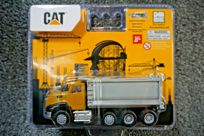 CAT Caterpillar CT660 Dump Truck 1:64 Scale Model - Diecast Masters 84643CS
