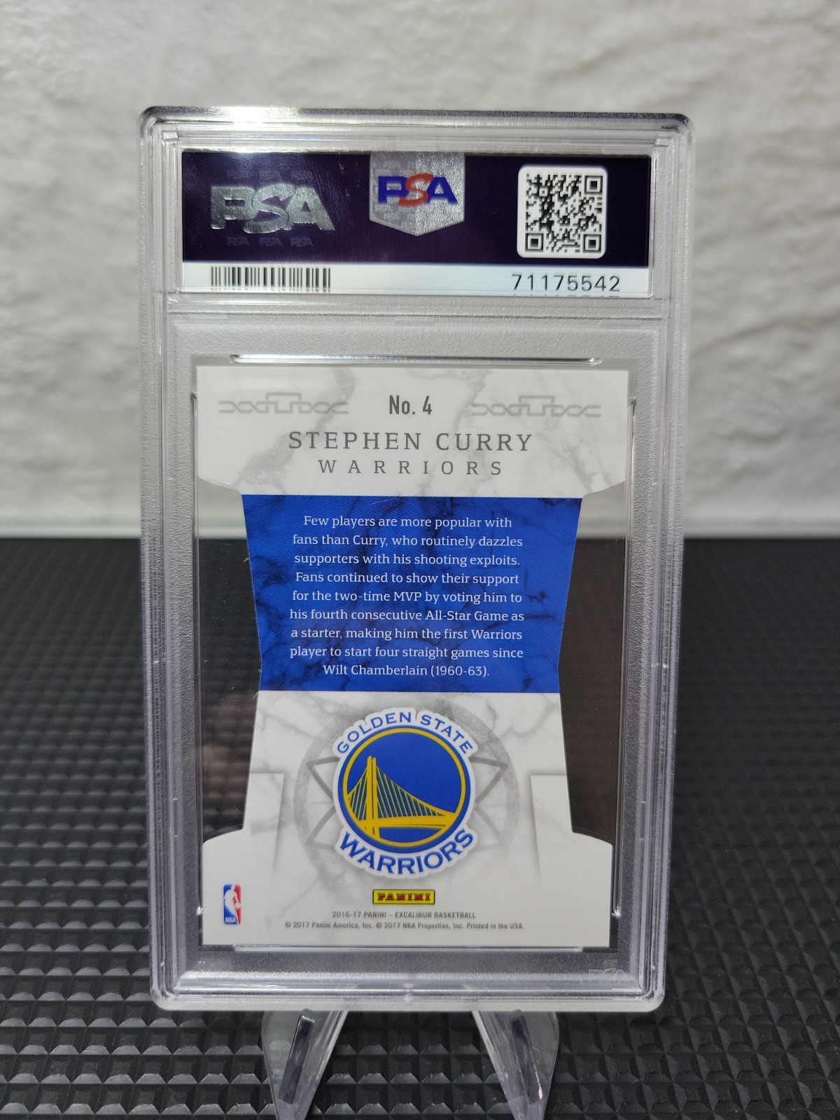 2016-17 Panini Excalibur Knight in Shining Armor Stephen Curry #4 PSA 10 Gem MT view 2