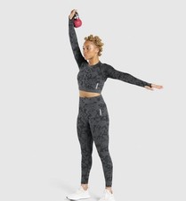 Gymshark Set Adapt Camo Seamless Leggings  Long Sleeve Crop Top XS