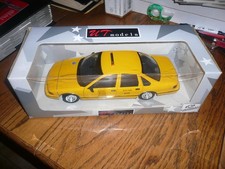 UT Models Chevrolet Caprice Yellow NYC Taxi Cab New York 1/18 Scale - Vintage