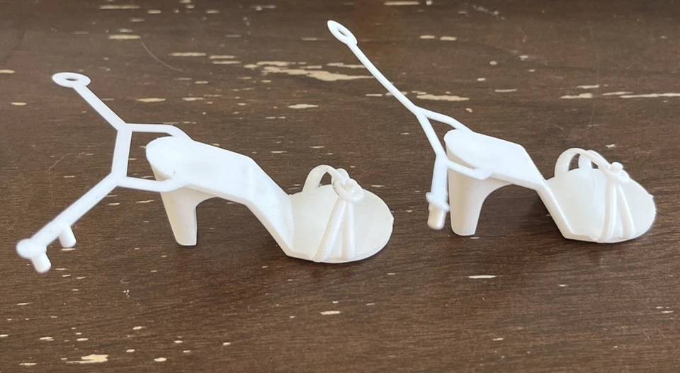 Vintage WHITE High Heel Ankle Strap SHOES ~ UNKNOWN Large Fashion Doll ~ 2” Long - Image 2 of 4