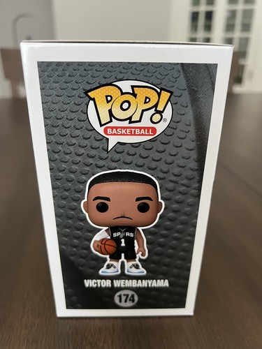 Funko Pop! NBA San Antonio Spurs Victor Wembanyama #174 w/ Soft Protector - Picture 5 of 7