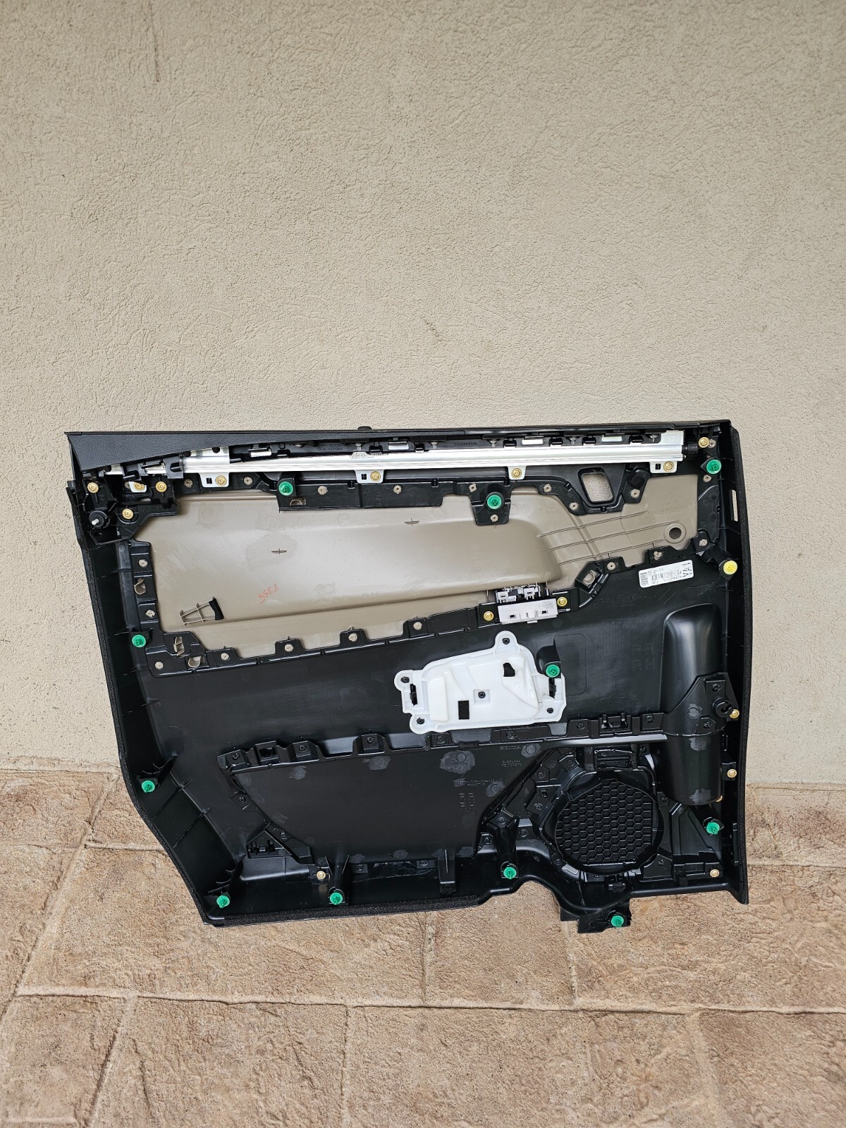 Picture 3 of 4