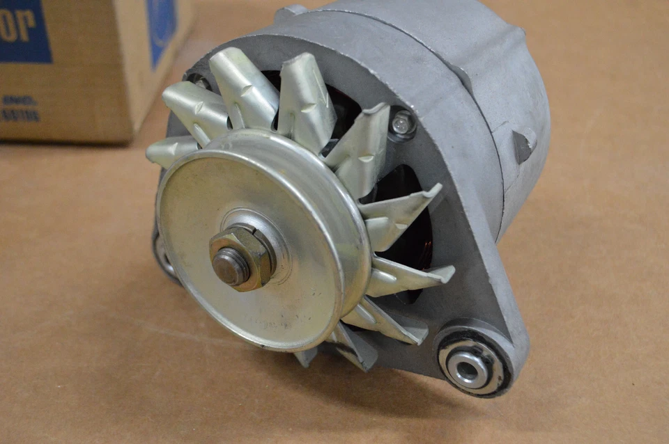 Alternador BMW E24 E12 E21 MOTOROLA 630CS 630CSI 530I 320I - Imagem 2 de 4