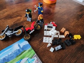 LEGO CITY High Speed Police Chase 60042 - Incomplete