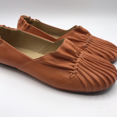 pintuck leather flat shoes