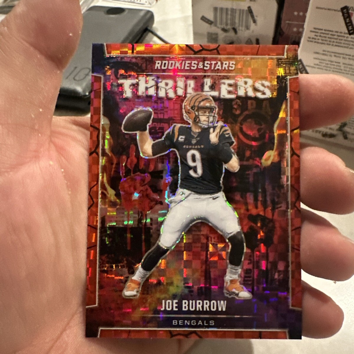 Carte Joe Burrow Rookies & Stars 2022 – Airborne Red #AI-6 – Cincinnati Bengals – PSA 10