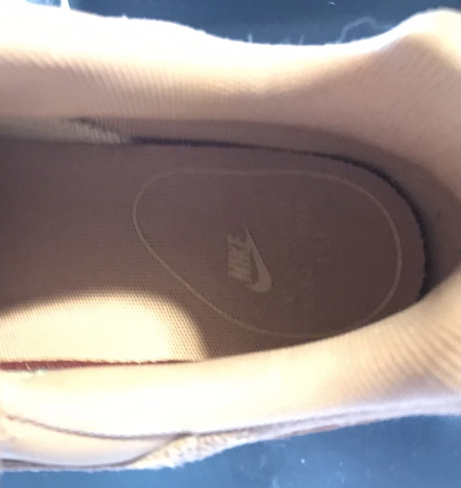 Nike Air Max 95 Premium Barely Rose Talla 8 Foto 2 de 4