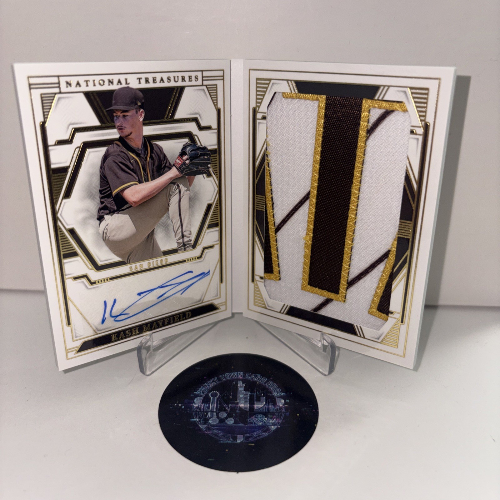 Kash Mayfield - 2025 National Treasures Jumbo Materials Auto Booklet /35 #PR-KMY