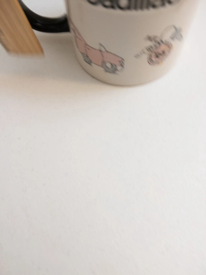 Taza de café Mary Kay rosa Cadillac de gran tamaño Foto 4 de 4