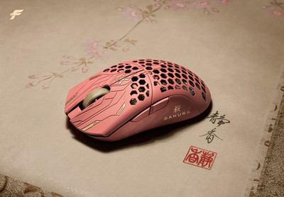 Finalmouse ulx pro sakura (medium) (unopened)