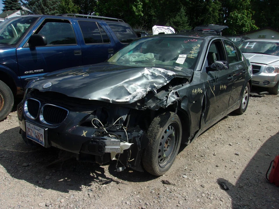 Alternador usado compatible con: BMW 525i 2004 150 amperios grado C Foto 3 de 4