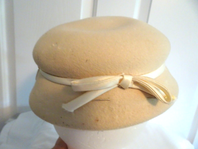 Vintage Ladies Beige Hat-100% Wool Felt-Rhinestones-Ribbon  display picture 1