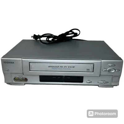 TOSHIBA W525 VHS VCR Player Recorder No Remote Tested Working