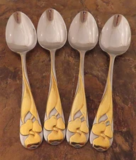 Yamazaki Adena Gold Accent Set of 4 Teaspoons 18/8 Japan Stainless Flatware Lt E