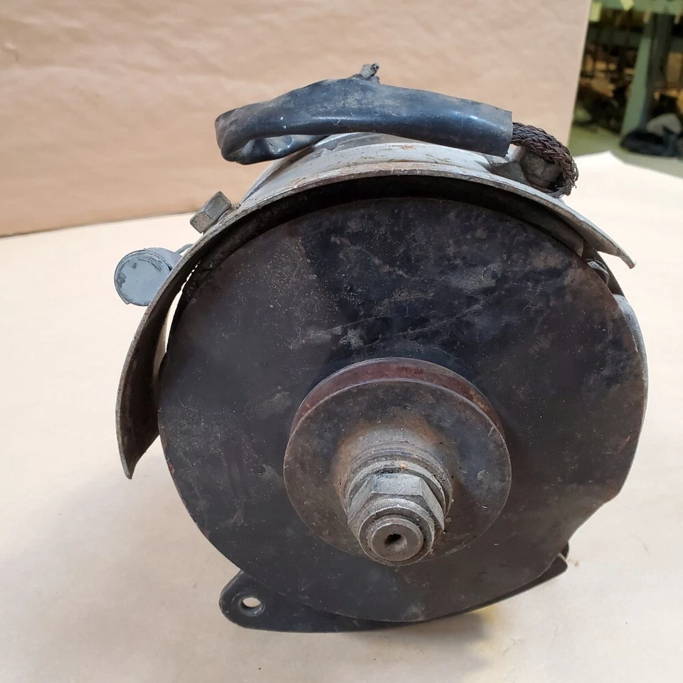 Jaguar XKE E-Type Serie 3 V12 B.U.T.E.C. Alternador 851353 A7/1B 60 amperios Foto 4 de 4