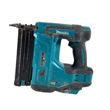 Makita USA Inc. XNB01 18V LXT Lithium-Ion Cordless 5/8"-2" Battery-Operated Brad