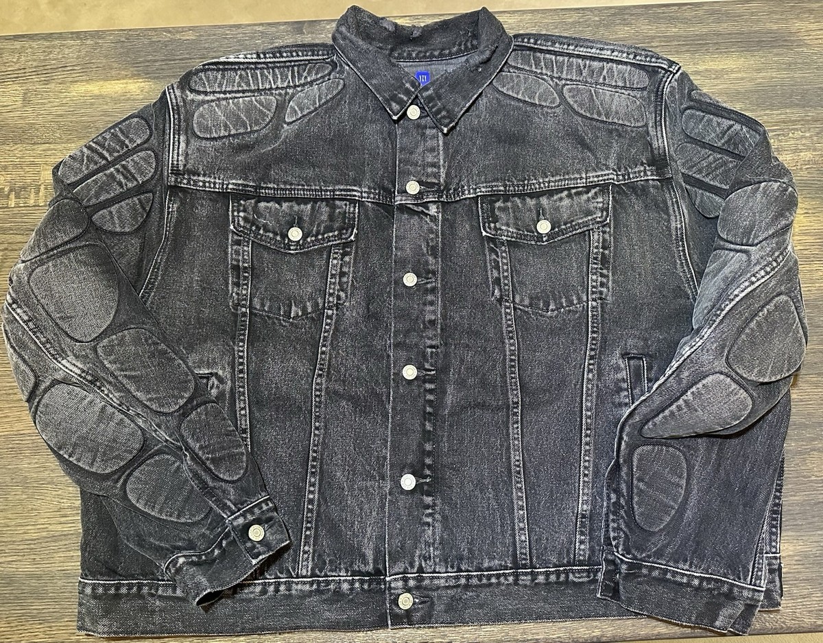 YEEZY GAP BALENCIAGAデニムジャケット 210.jpg