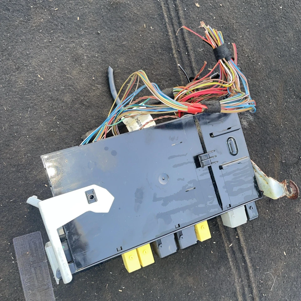 MERCEDES W211 E320 E350 E500 2004-2009 MÓDULO DE CONTROL RELÉ CAJA DE FUSIBLES SAM trasero Foto 3 de 3