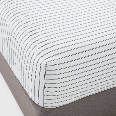 California King 400 Thread Count Performance Fitted Sheet Navy Stripe - 3890₽