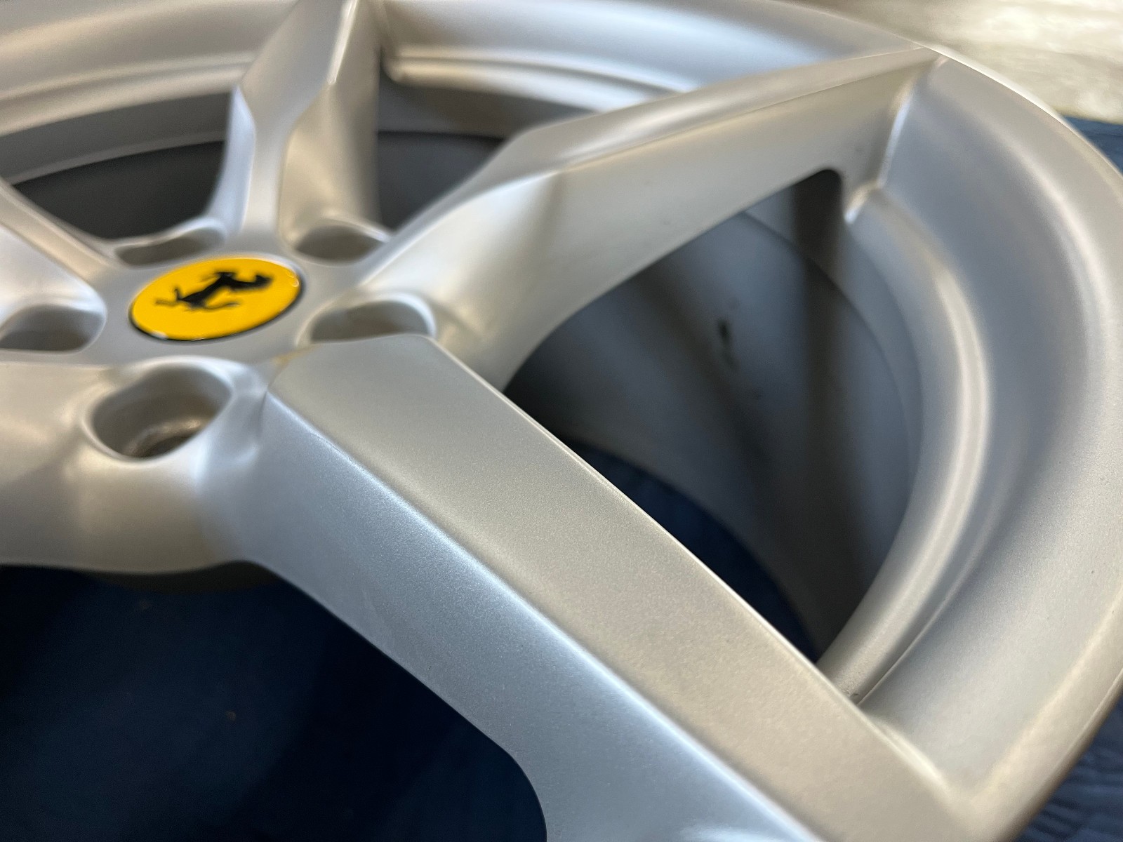 1 20" Genuine Ferrari F8 / 488 5-Spoke Wheel