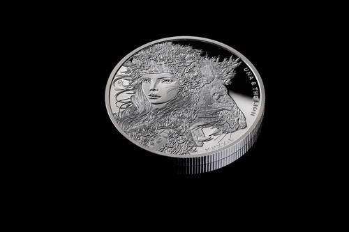 Moneda de plata de prueba de 1 oz de Santa Elena moderna Una y el León 2024 - Imagen 5 de 13