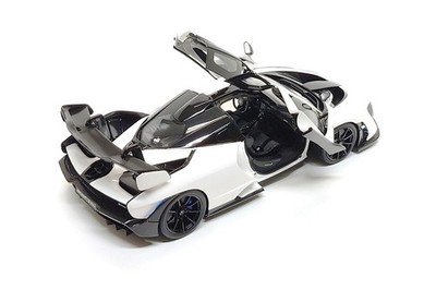 AUTOart 1:18 McLaren Senna in Vision Pure / White | eBay