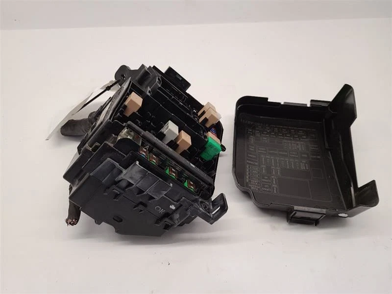 2011-13 HYUNDAI ELANTRA 熔断器发动机隔层美国市场 912053X273 — 第 4/4 张图片