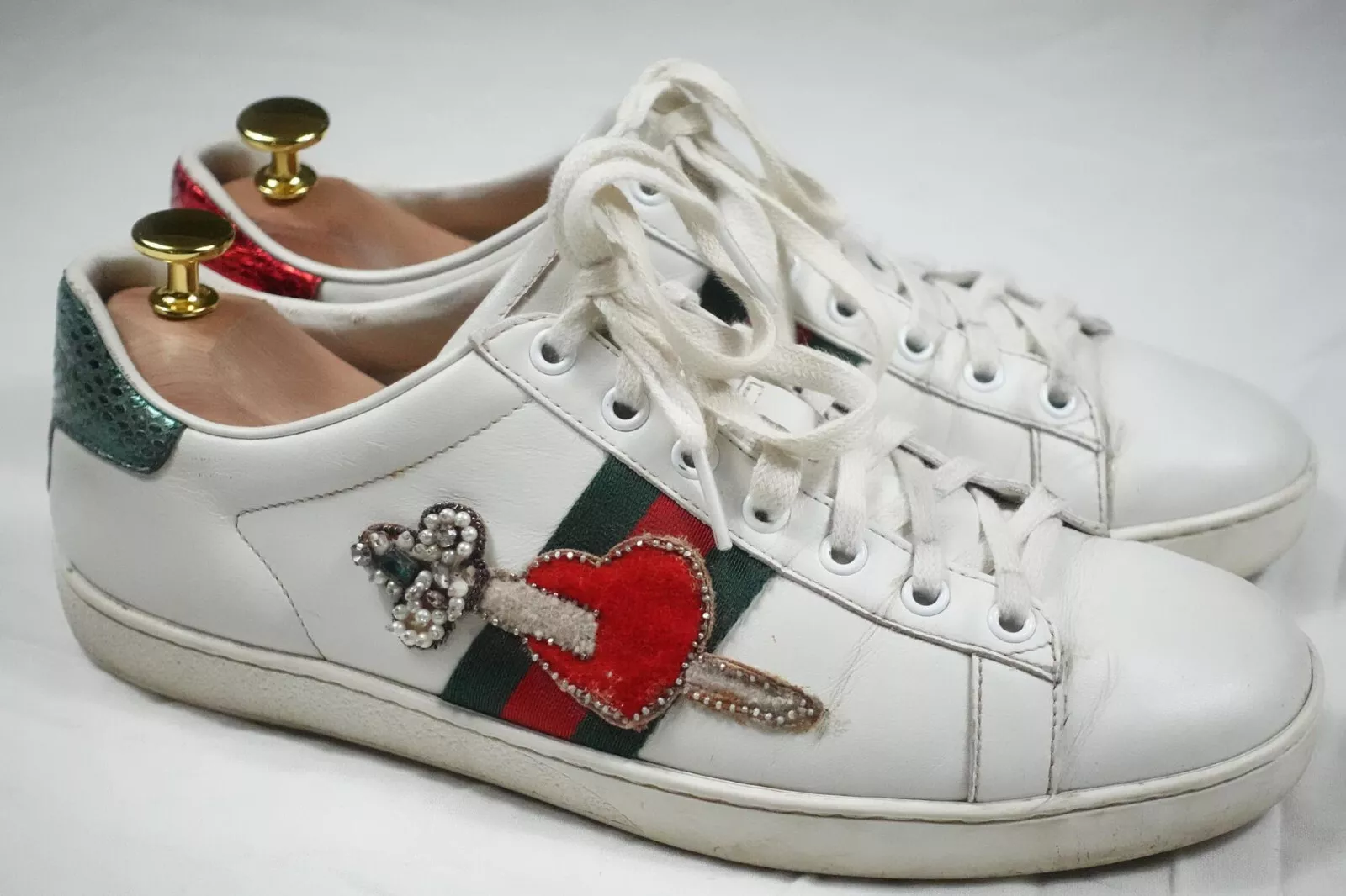 Baskets Gucci as cuir blanc toile cœur épée poignard brodé 40 EU 10 US