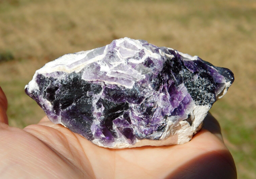 Rare Natural Purple Fluorite Stone Chakra 124g Meditation Energy Healing Display - Picture 5 of 10