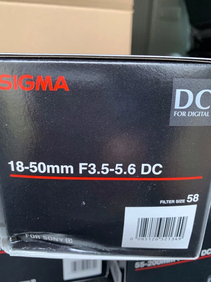 Sigma Tele & Standard Zoom Set DC For Sony 18-50Mm F3.5-5.6 And 55-200Mm F4-5.6 - Image 3 of 4