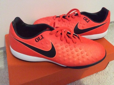 personalised astro trainers