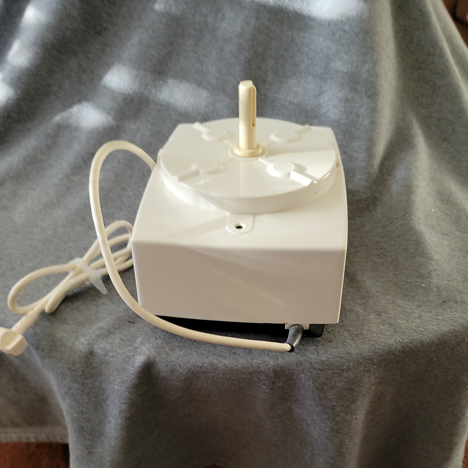 Vintage Cuisinart Food Processor Motor Base DLC8F Replacement Part 3