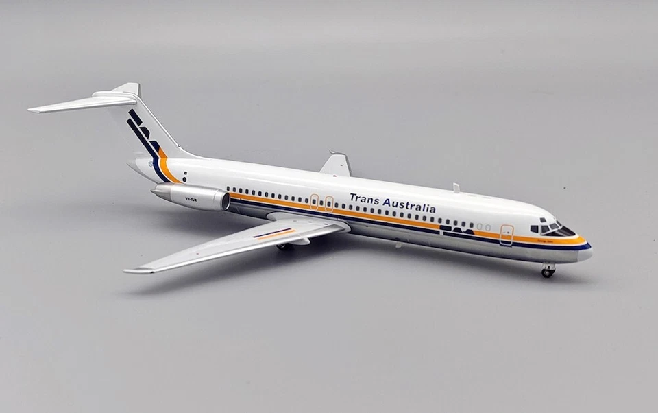 Trans Australia Airlines - TAA / Douglas DC-9-31 / VH-TJR / IF931TN1024N / 1:200 Foto 2 de 3