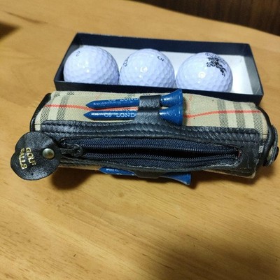 Final price reduction: Unused Burberry golf ball case