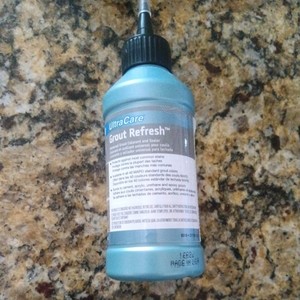 Mapei Ultracare Grout Refresh Sealer And Colorant Avalanche white 8 Oz