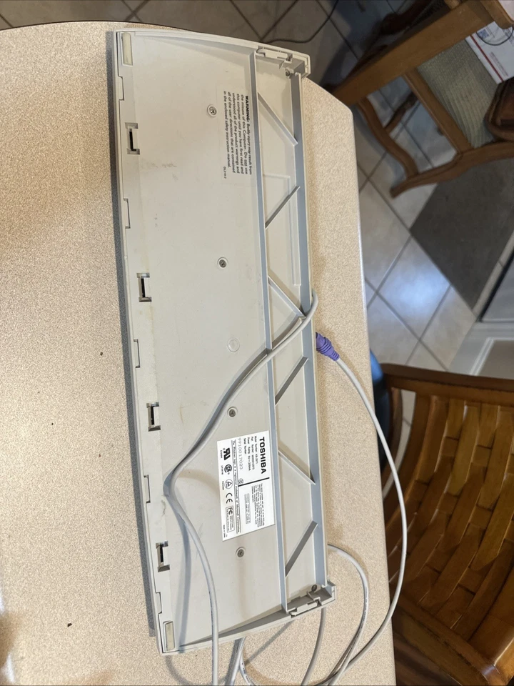 Toshiba KB-2971 Vintage Keyboard PS2 Computer Off White (Yellowed From Age) - Image 4 of 4