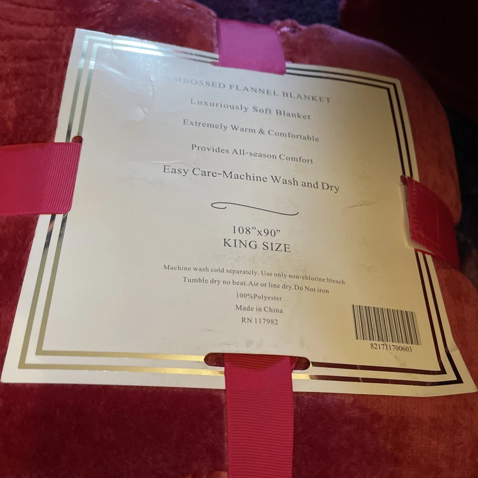 NUEVO CON ETIQUETAS Manta Sheradian Estampado Cebra Rosa Caliente Talla King 108inx90in. Foto 3 de 4