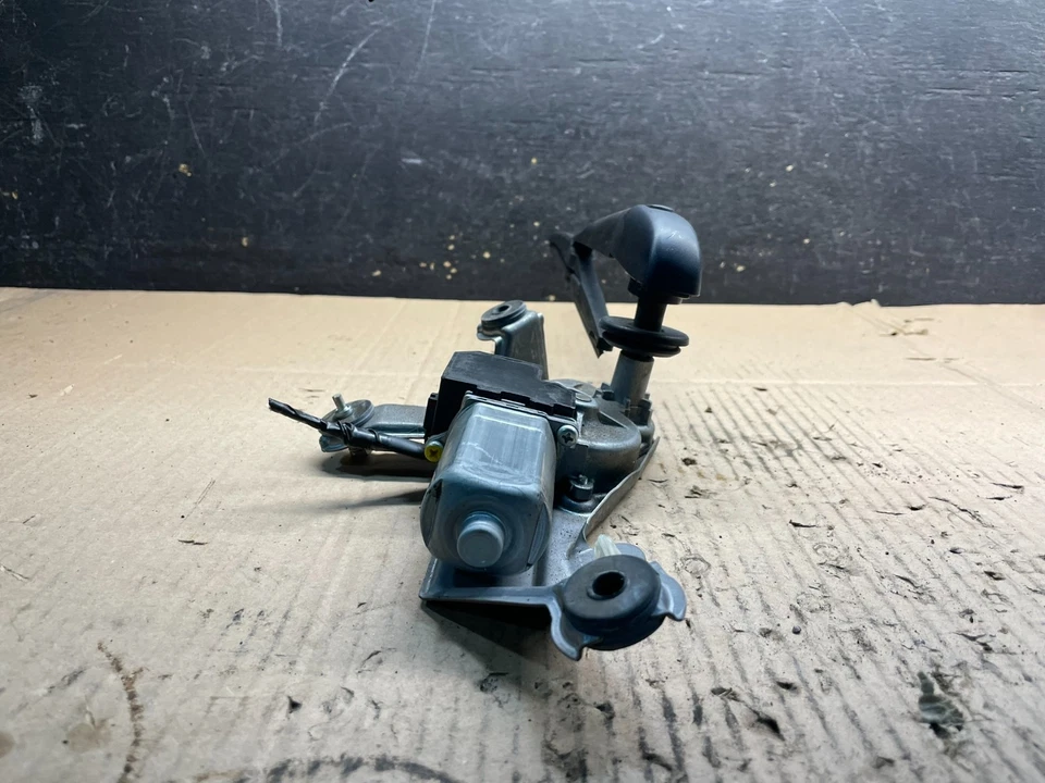 Motor limpiaparabrisas trasero Toyota Rav4 2006 a 2012 OEM v1997 DG Foto 3 de 4