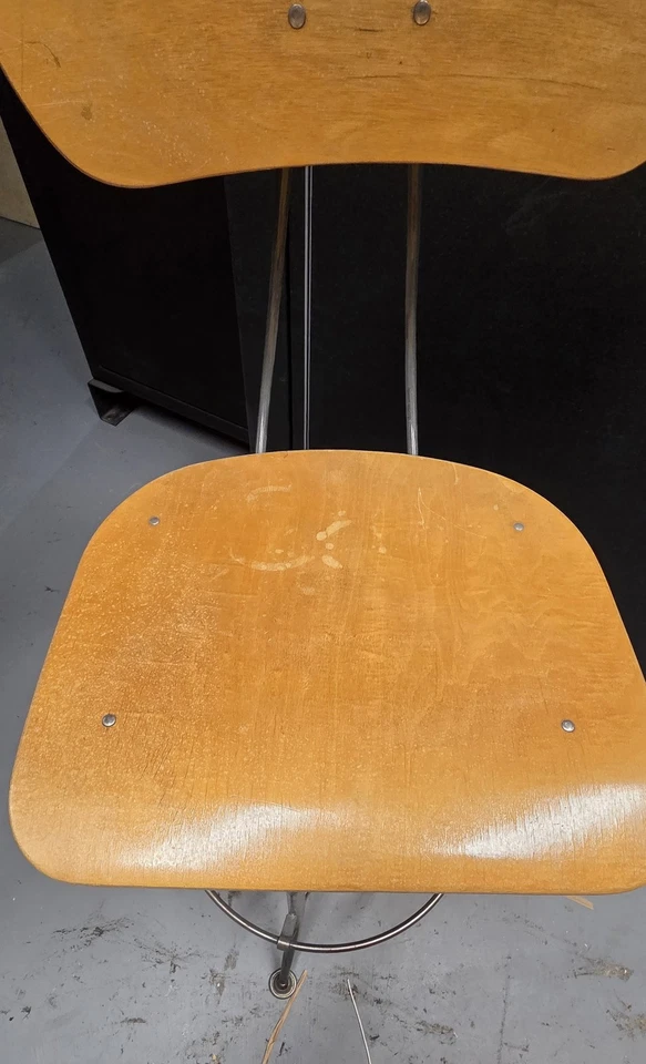 Banqueta de mesa de desenho industrial vintage Toledo aço cadeira ajustável assento de madeira - Imagem 2 de 4