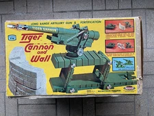 1966 Topper Toys Tiger Cannon and Wall Sealed Box NOS Never opened