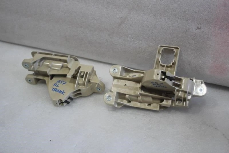 2010 2011 2012 2013 2014 2015 LEXUS RX450H RX350 INTERIOR TRUNK HANDLES TAN - Image 2 of 4