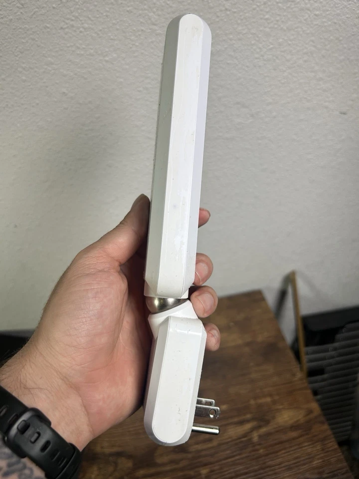 Ubiquiti AFi-P-HD AmpliFi HD WiFi MeshPoint *PLEASE READ / FOR PARTS* UNTESTED - Image 2 of 4