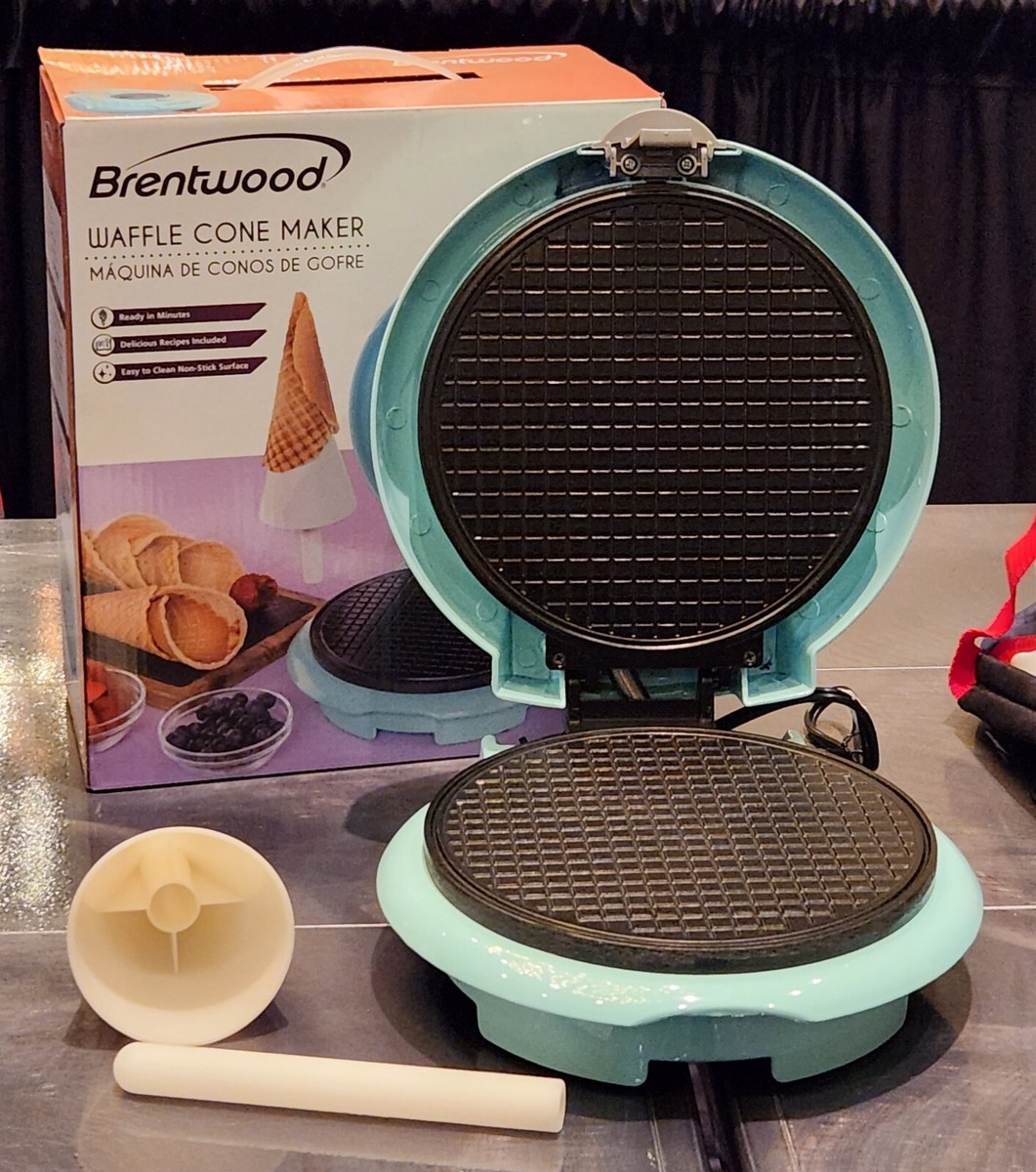 アイスクリームワッフルコーンメーカー Brentwood TS-1405BL Brentwood TS-1405BL 750w Waffle Cone Maker, Blue - Brentwood