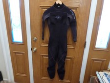 Aqua Lung Womens Wetsuit 3MM FI 75520 Purple Blue Size 4