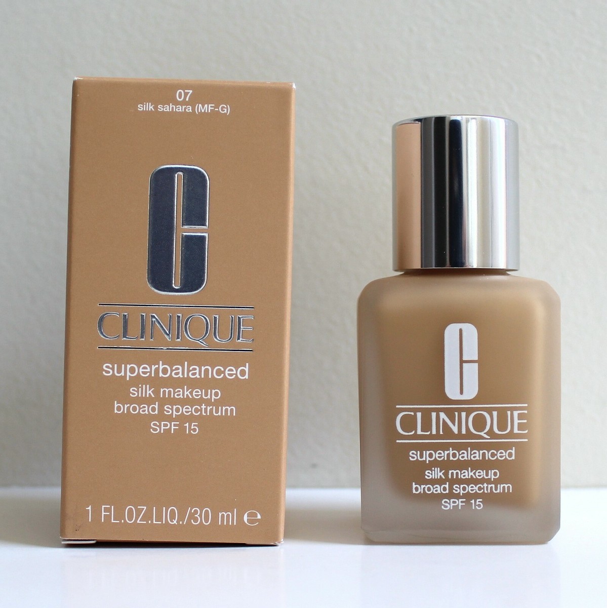 clinique superbalanced foundation 08 silk canvas